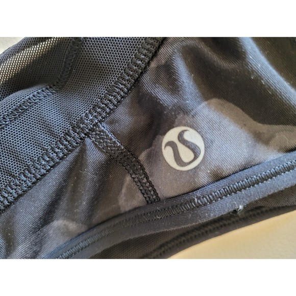 LuLuLemon | Black Sports Bra | Removable Cups | Womens Small - Picture 6 of 14